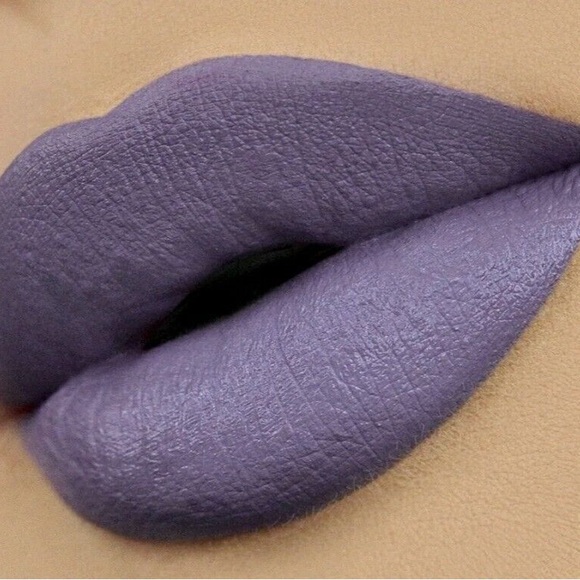 kylie cosmetics grape soda lipstick - Picture 5 of 7